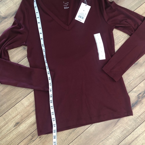 A New Day Women’s long sleeve top NWT - Picture 2 of 5